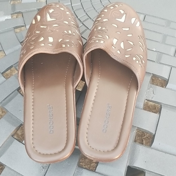 Docker Clogs - Picture 3 of 7